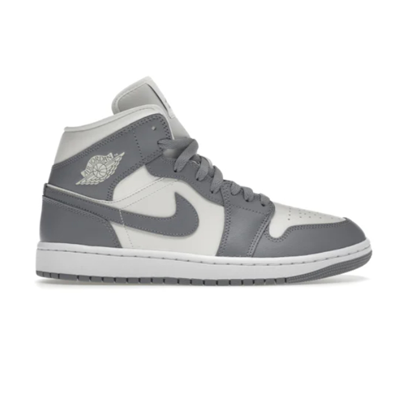 DT   1 Mid Stealth Casual sneakers