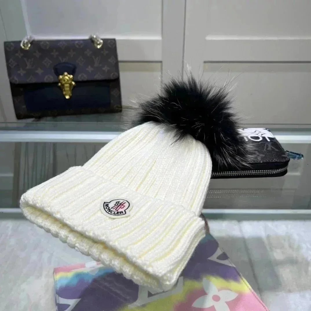 WOMEN's MONCLER 21 MONCLER Knit hat white