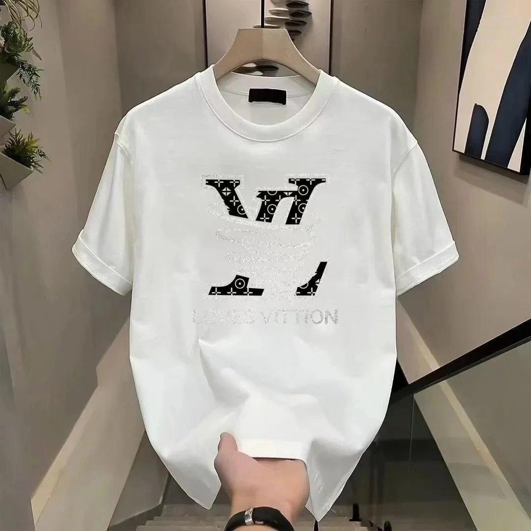 Men's T-shirts Designer Brand New Short Sleeved T-shirt for Men Summer Big v High-end Trend Half Top Trendy Loose Casual RM68