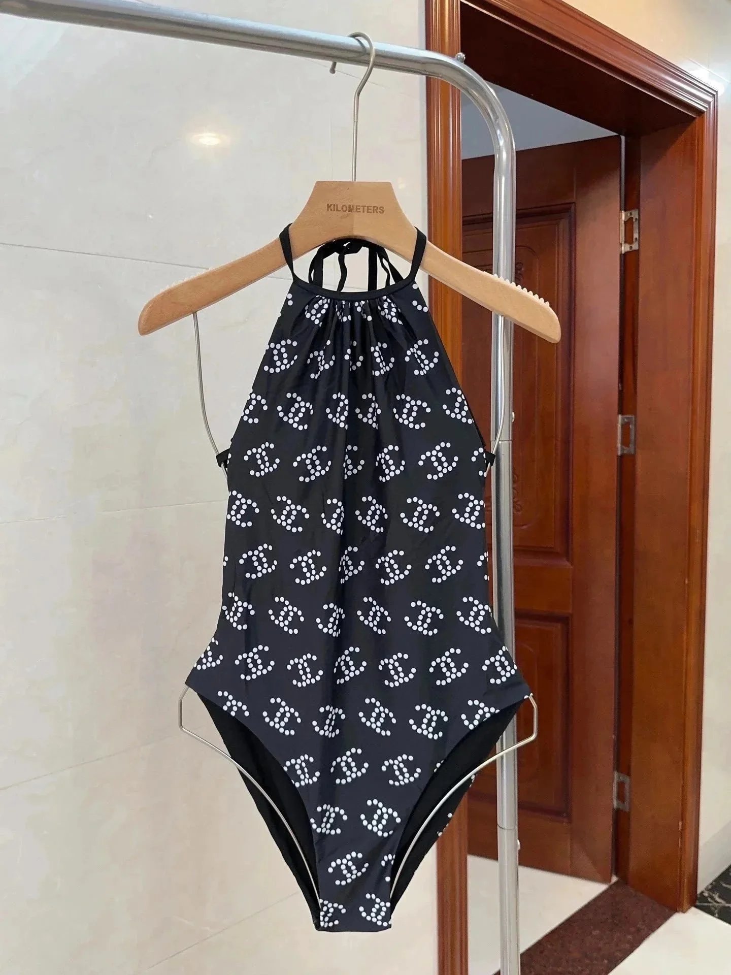 Fashionable Swimsuit 001
