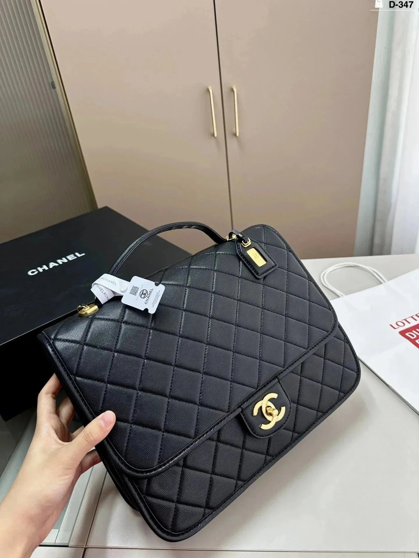 Caviar Quilted Large School Memory Top Handle Flap Black