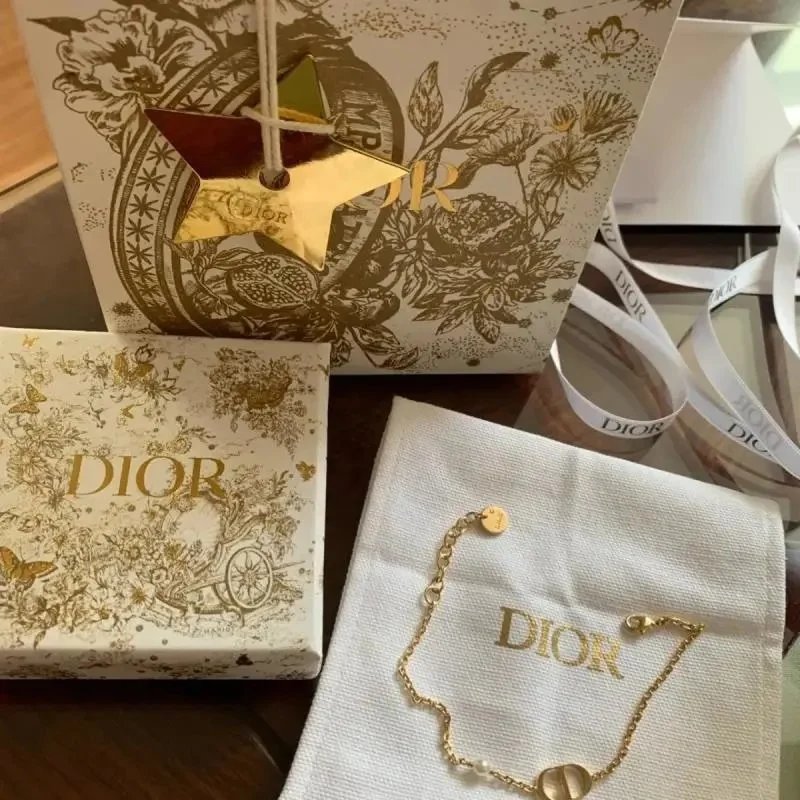 Dior Petit CD Bracelet in metal with gold finish