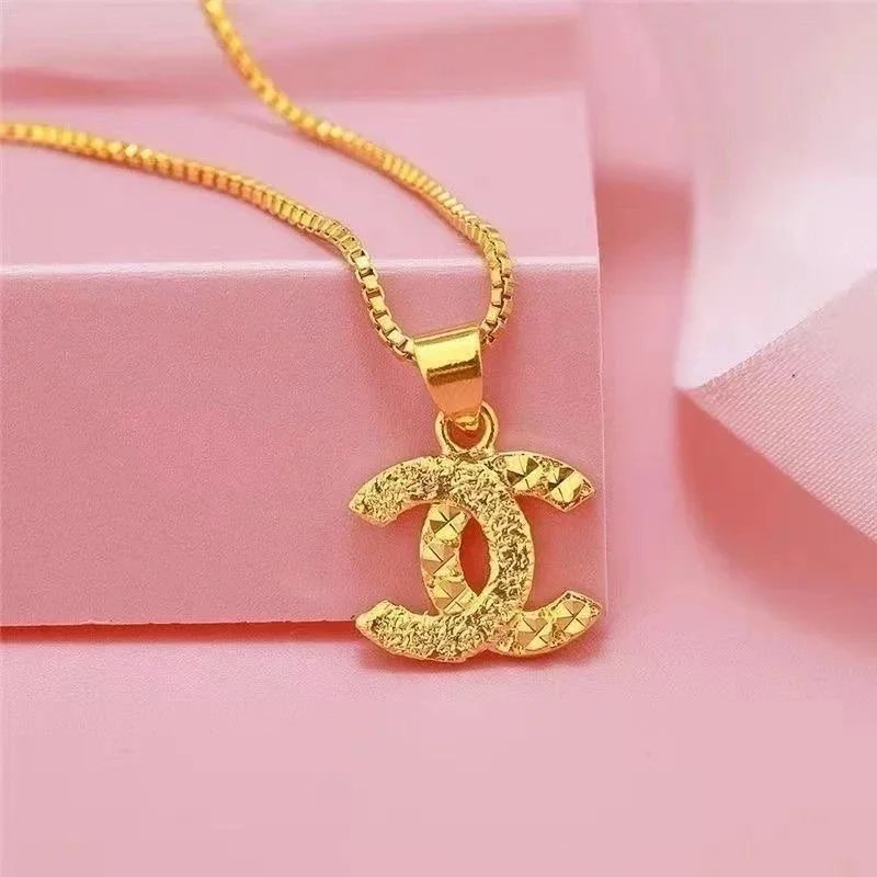 C Necklace Light Luxury High-end Pendant Clavicle Chain Necklace Chain