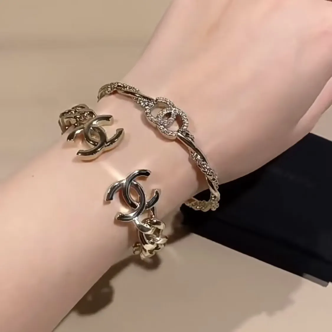 High Version Steel Seal Small Chanel Style vintage Bracelet