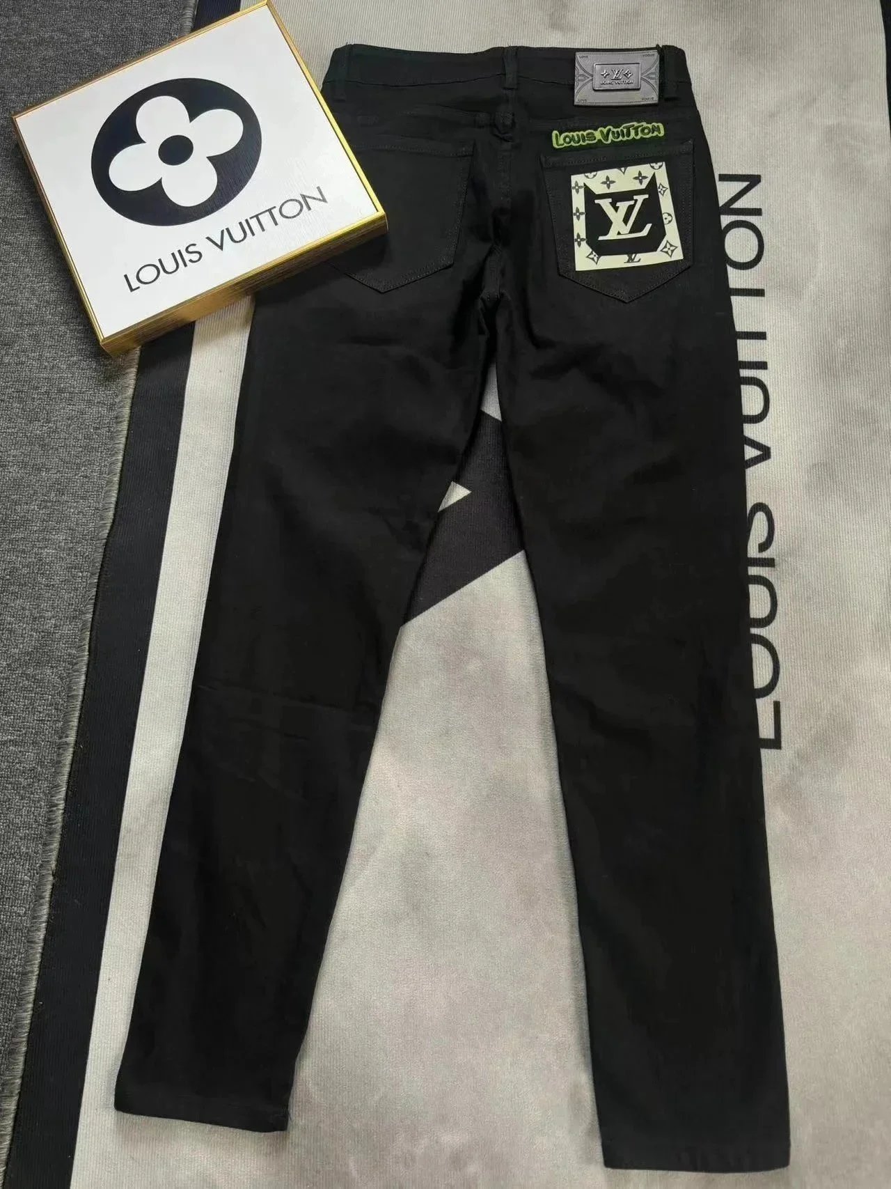 Men's Jeans designer European Autumn and Winter New Product High end Quality Big Cow Slim Fit Small Feet Long Pants Trendy Youth Spring T1273
