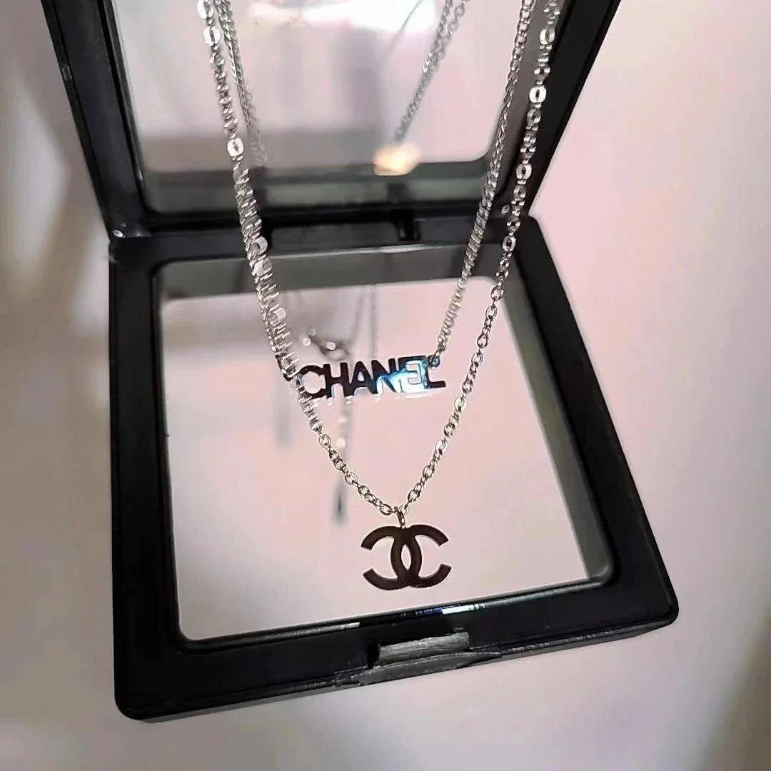 Titanium steel necklace high color value double pendant high fashion accessories antioxidant