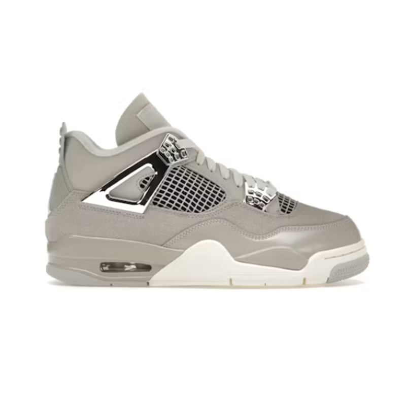 PB   4 Retro Frozen Moments Fashion sneakers