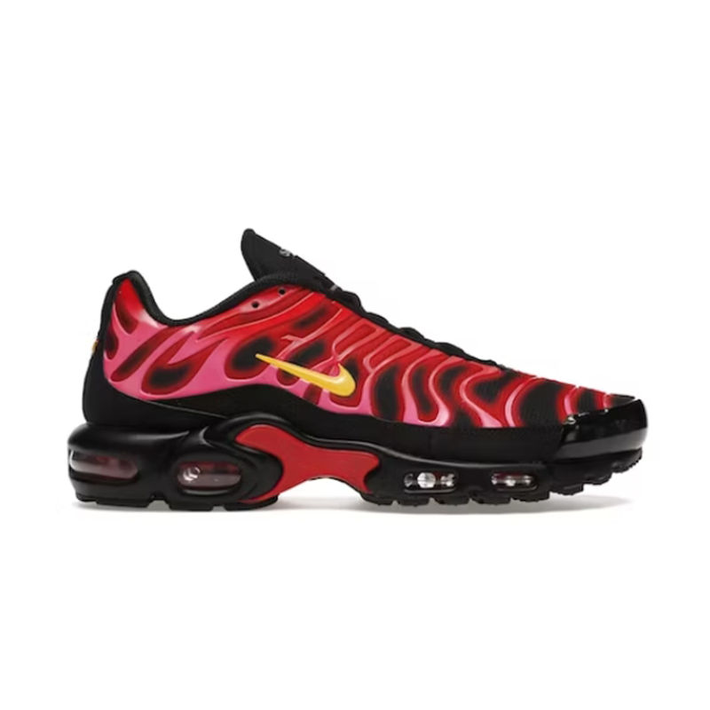 Air Max Plus x Supreme Fire Pink