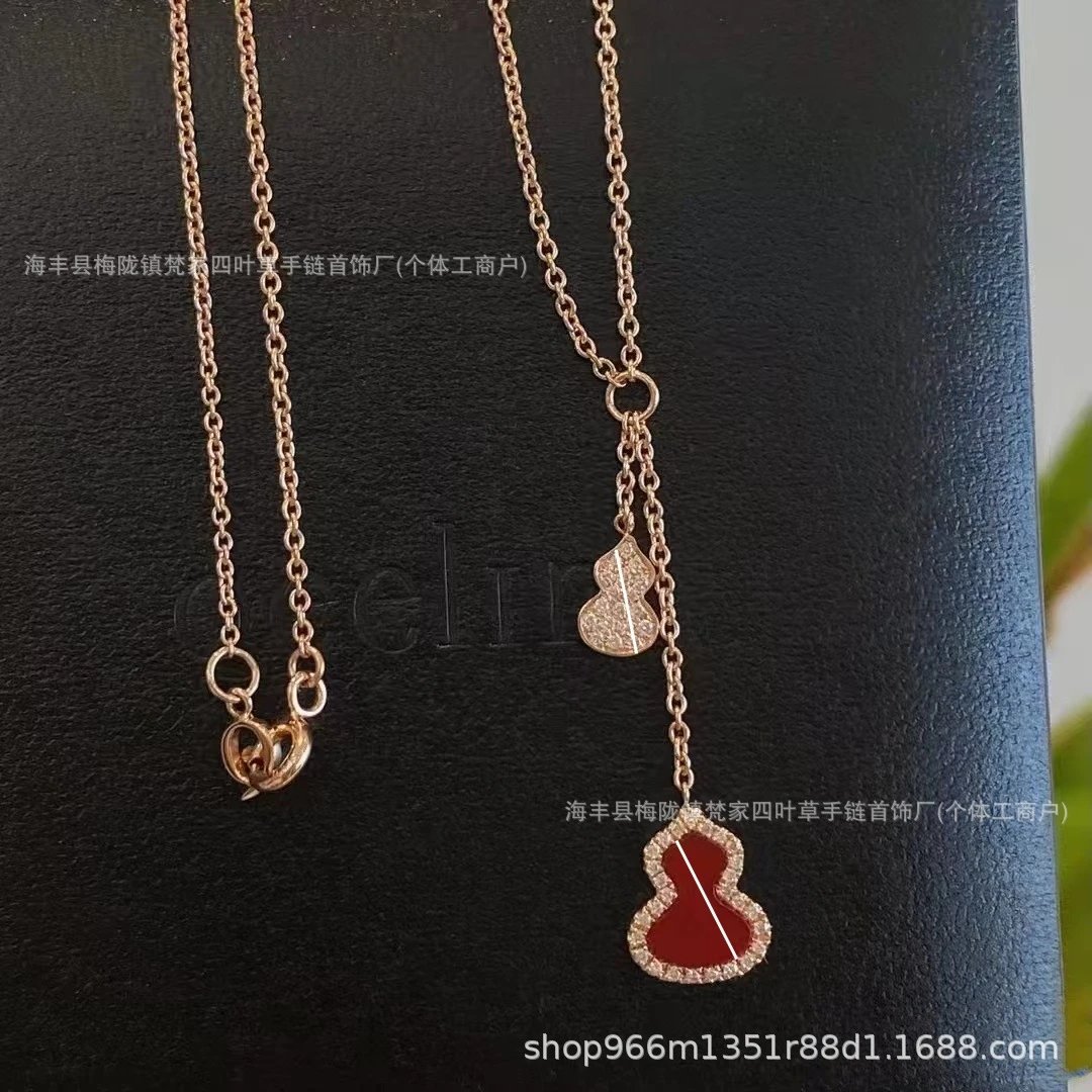 麒麟新款葫芦项链女镀18K玫瑰金蛇年福禄玛瑙白贝母手链耳钉轻奢