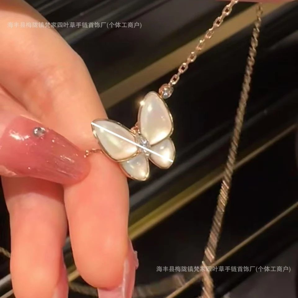 梵家高级感满钻蝴蝶项链锁骨链镀18K玫瑰金锁骨链白贝母简约轻奢