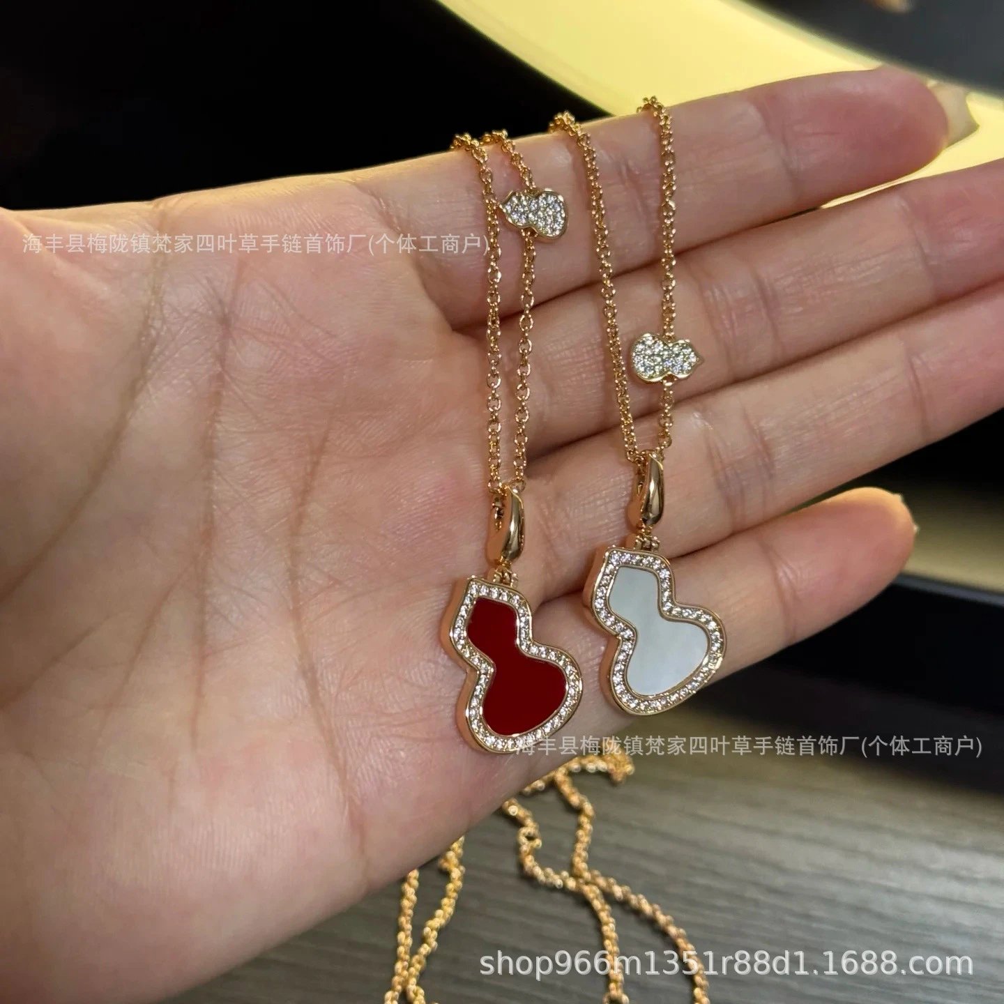 麒麟葫芦项链红玉髓吊坠18k玫瑰金锁骨链直播