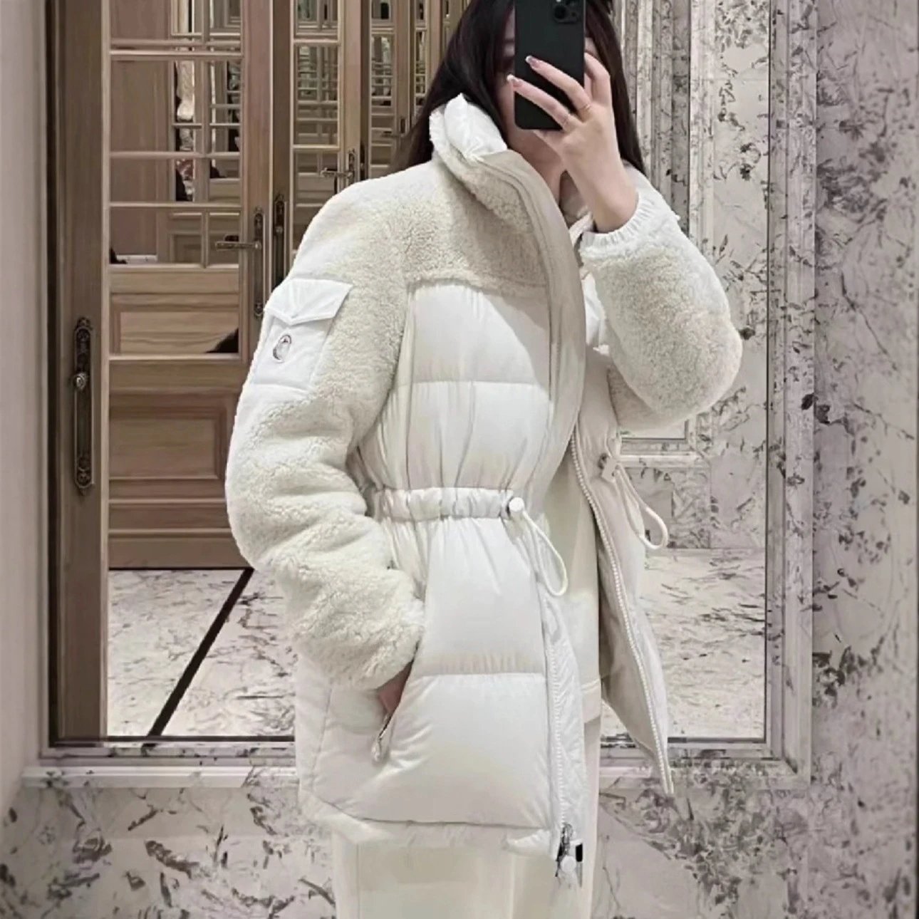 秋冬新款蒙家羊毛毛绒拼接收腰显瘦90白鸭绒羽绒服女