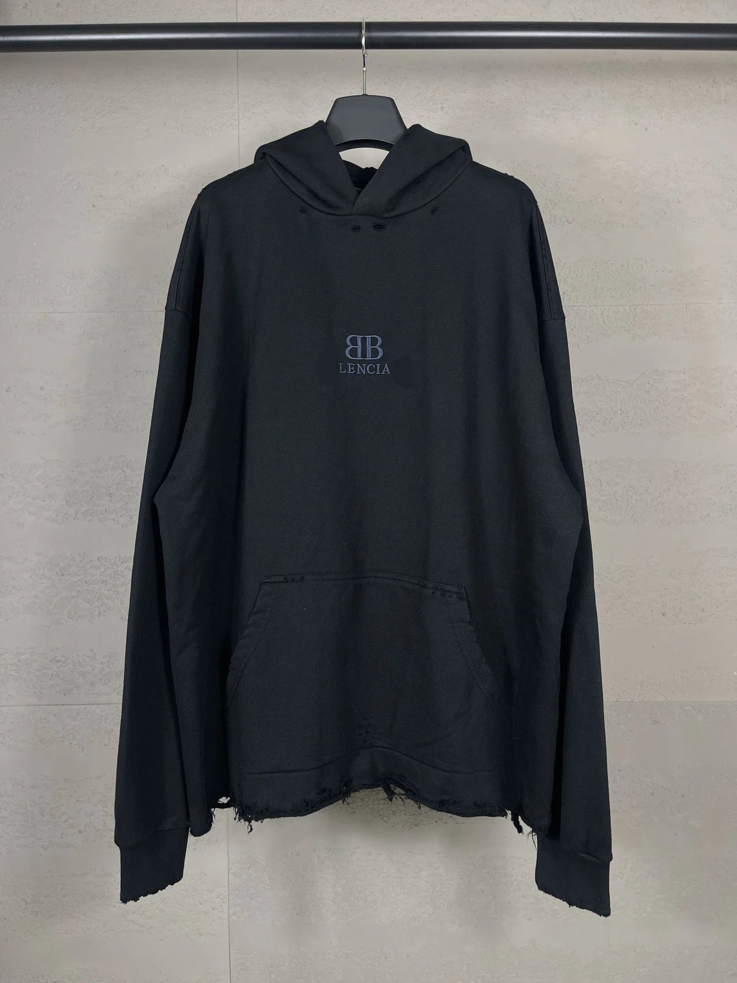 秋冬巴黎经典LOGO刺绣水洗磨烂破坏下摆大幅度做旧套头连帽卫衣