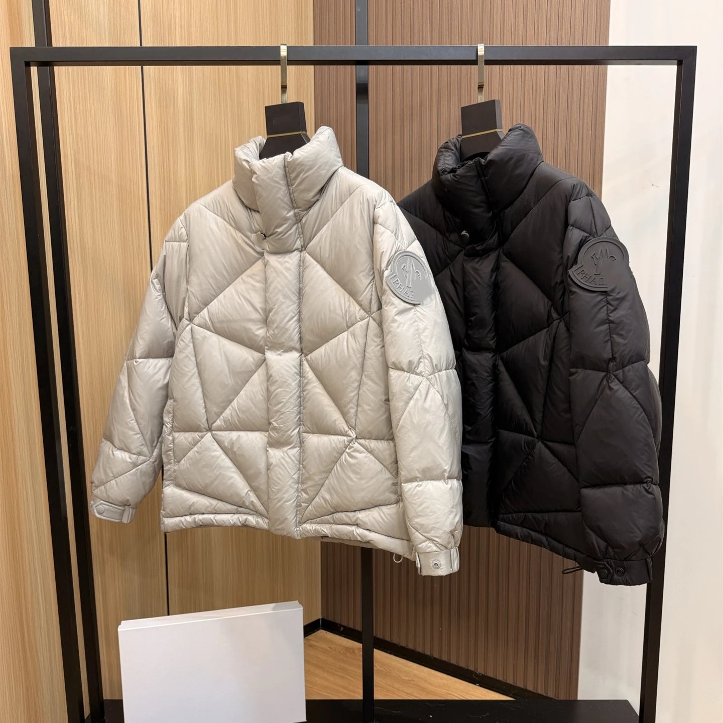 2025秋冬新款M蒙家90白鸭绒蓬松羽绒服夹克外套男女
