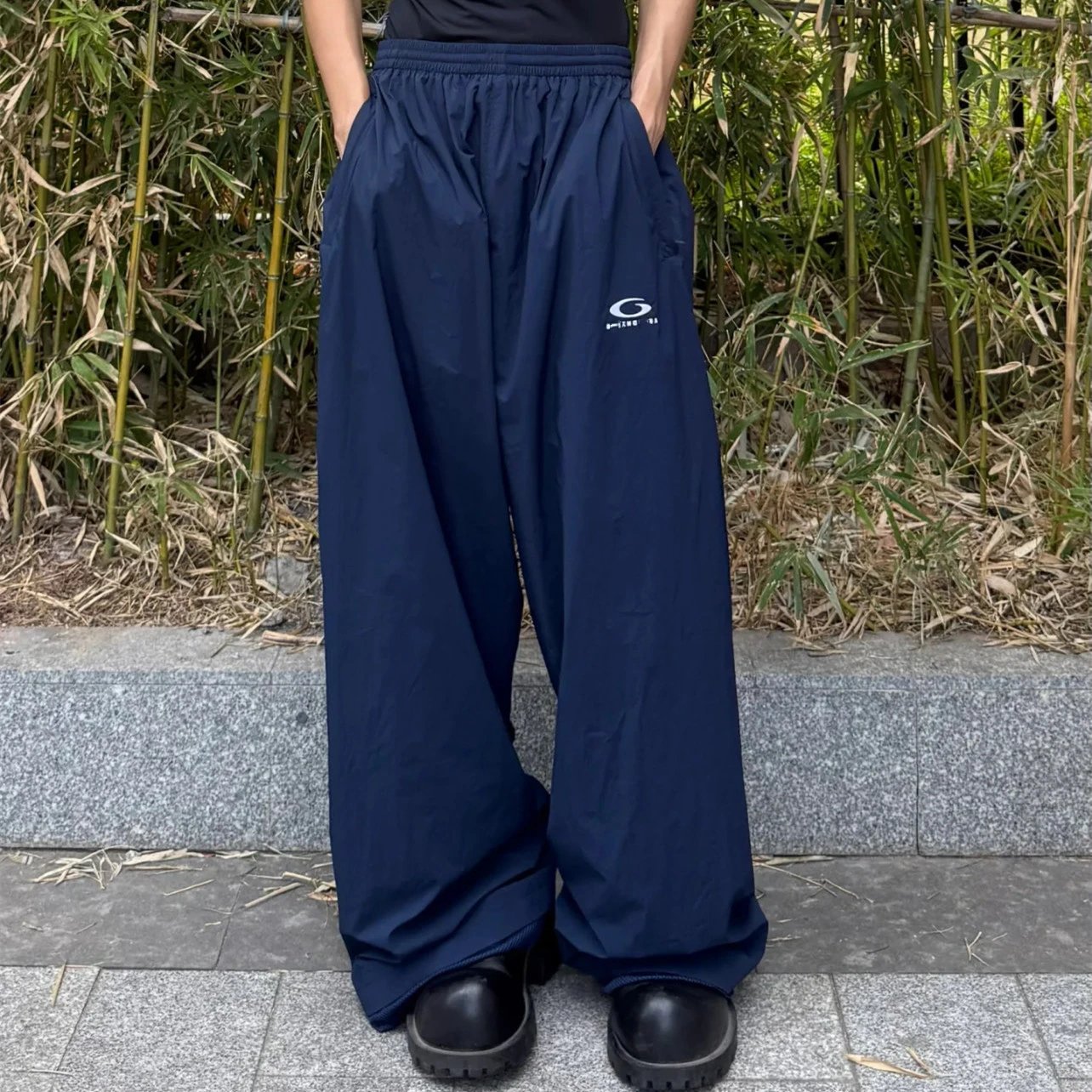 25ss早春新款巴黎B家字母logo刺绣 运动休闲冲锋裤宽松长裤男女