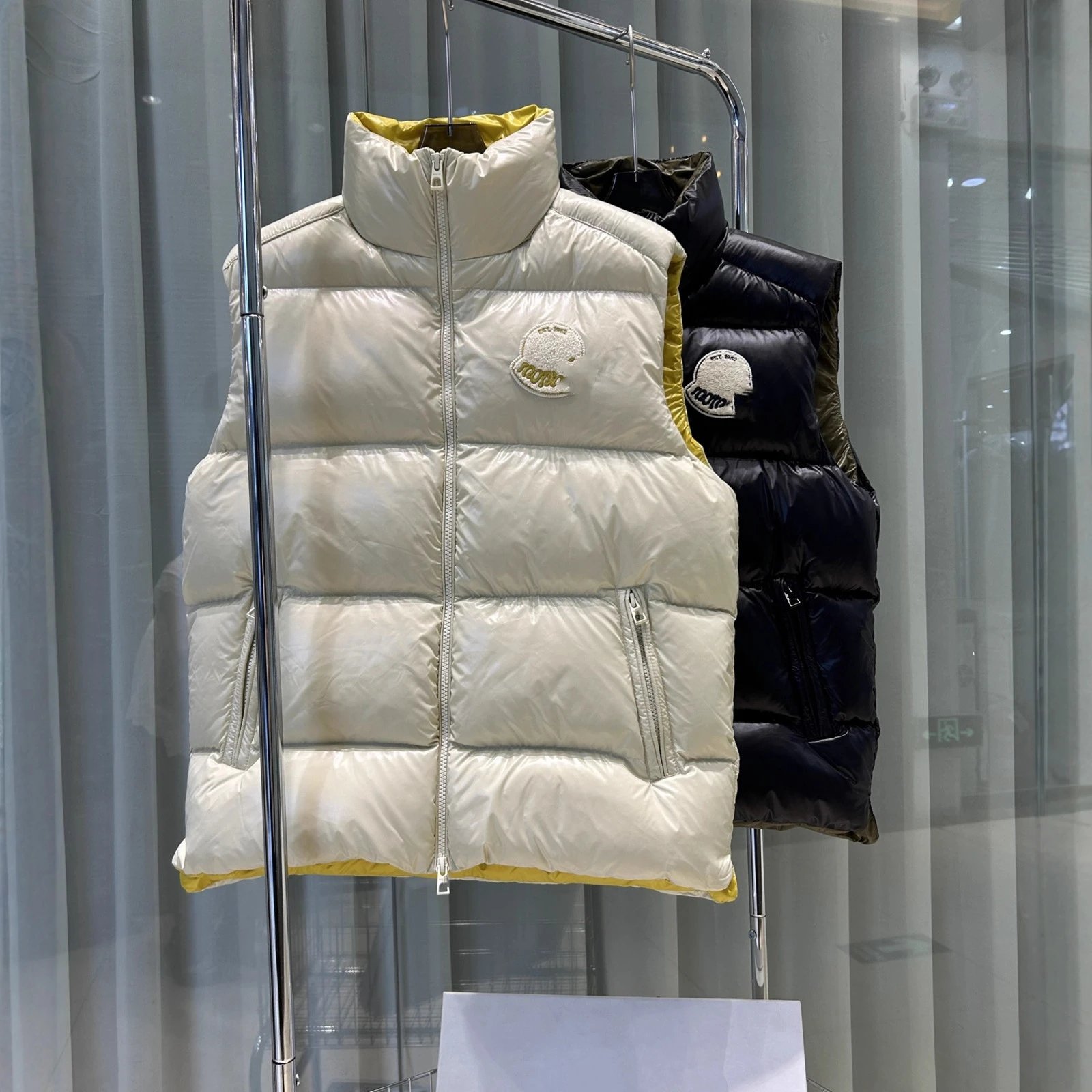 M蒙家大标LOGO毛巾绣90白鸭绒羽绒服马甲外套男女