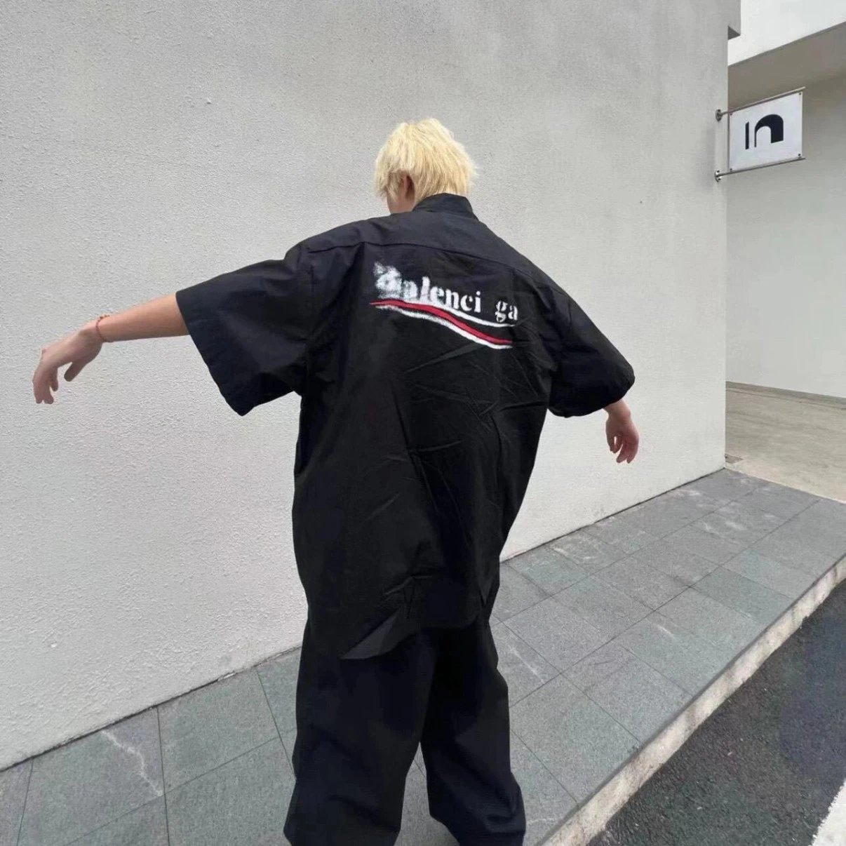 巴黎B家喷墨风涂鸦模糊可乐海浪衬衫短袖男女