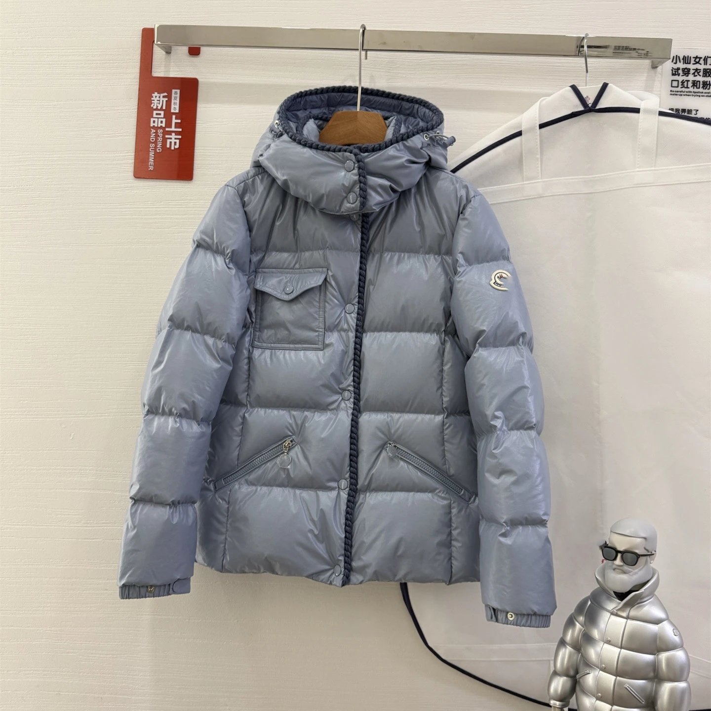 M蒙家油蜡皮收腰款连帽长袖90鸭绒羽绒服女款外套