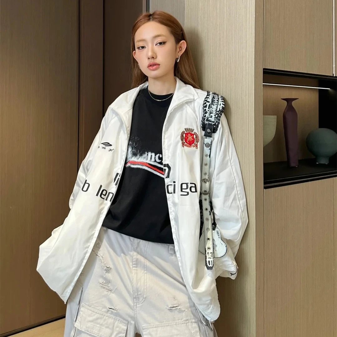 巴黎B家曼联联名款小红书网红款刺绣嵌条冲锋衣夹克男女