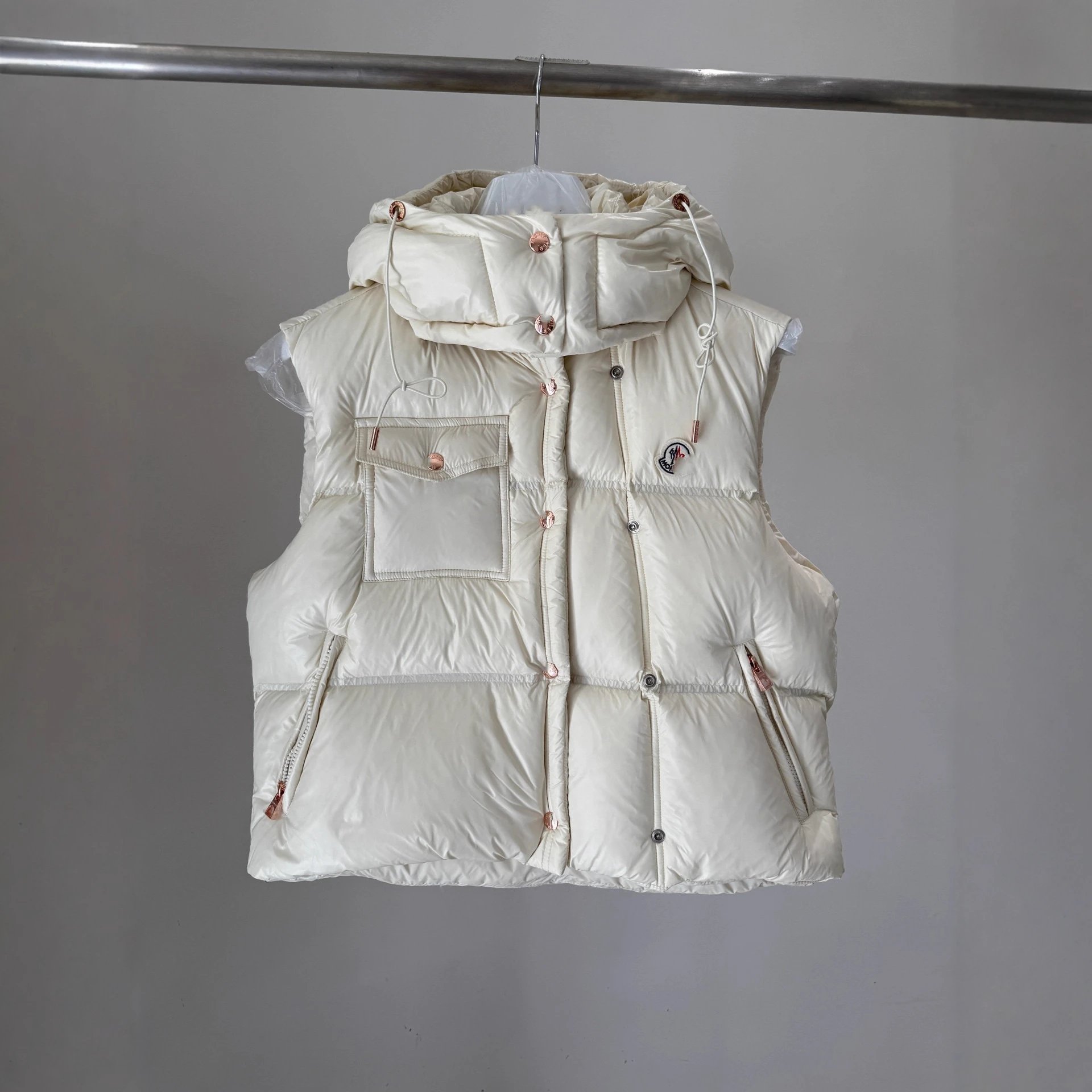 M蒙家小红书网红款90白鸭绒小泡芙羽绒服马甲外套