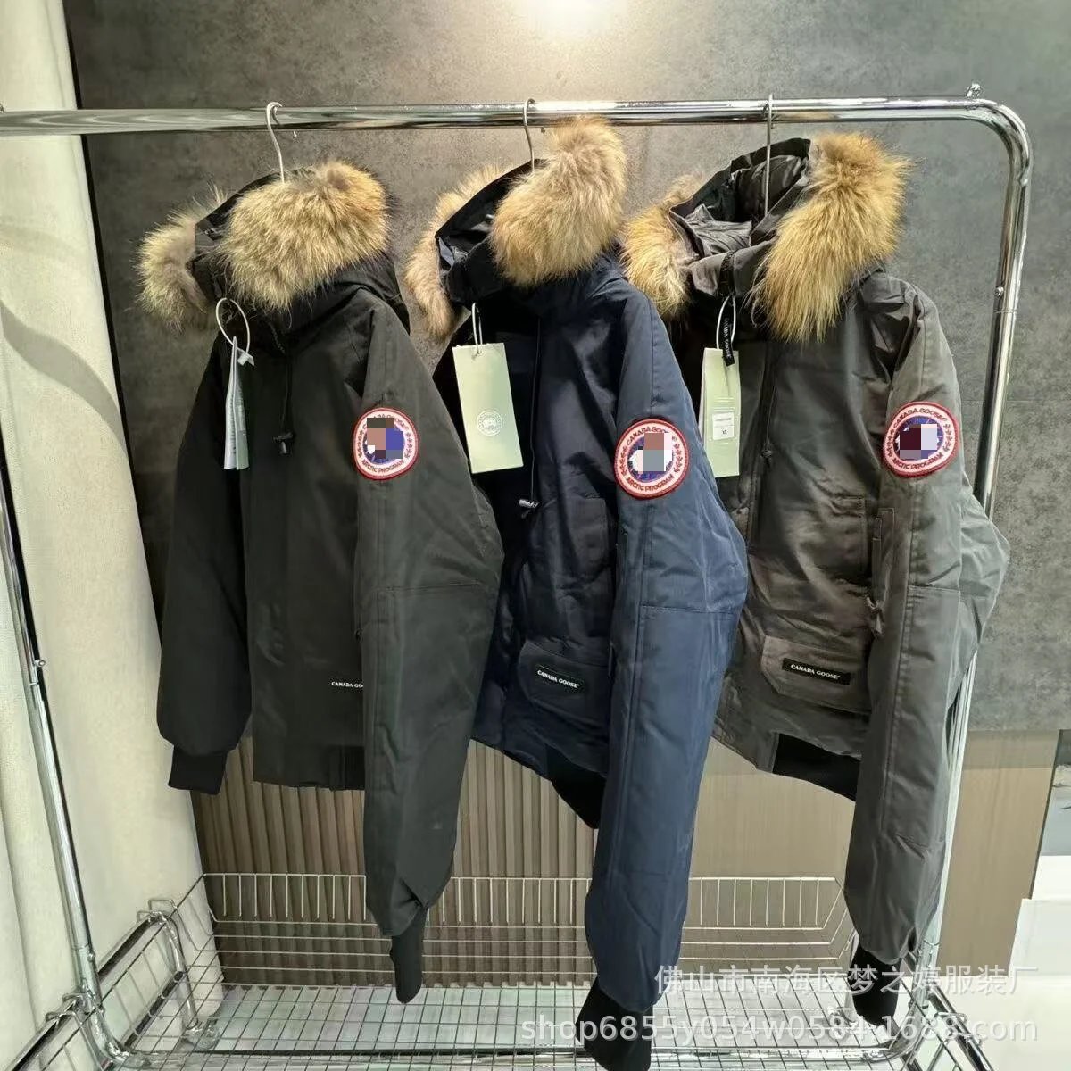 加拿大新款冬季鹅家加厚飞行服男女同款情侣连帽宽松时尚百搭外套