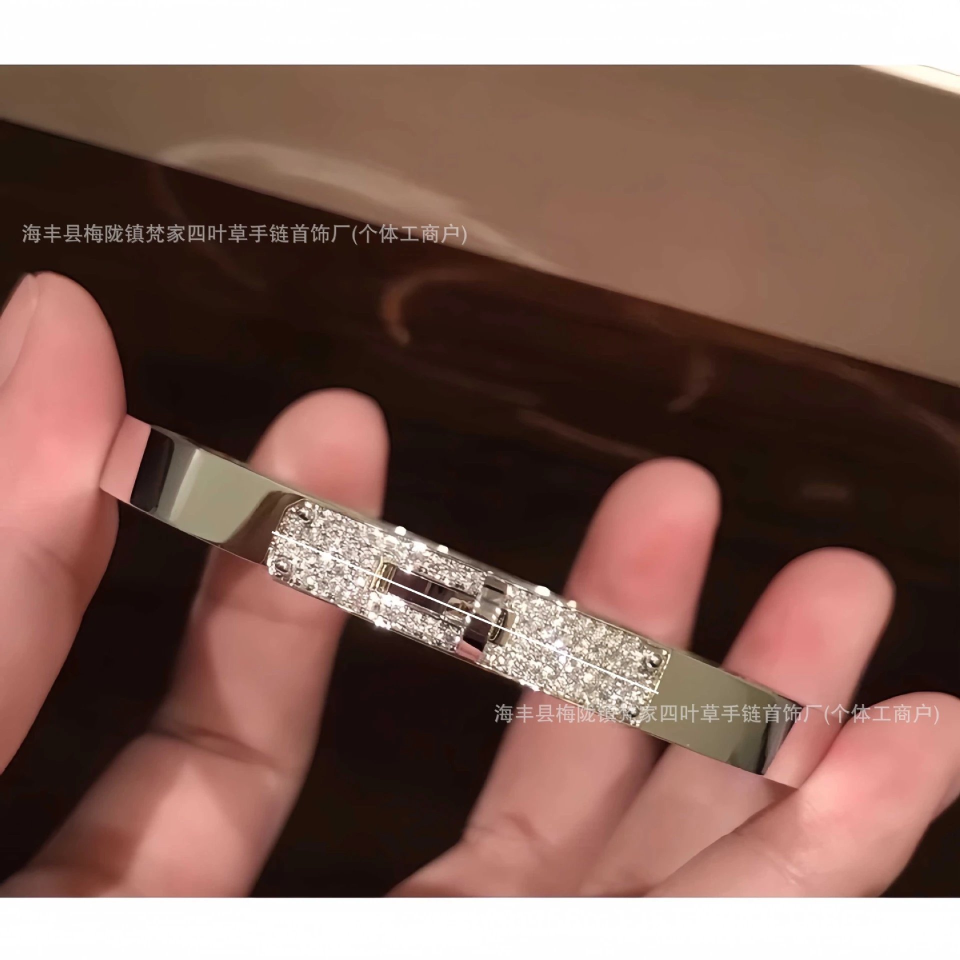 爱家猪鼻子手镯女镀18K玫瑰v金闺蜜轻奢简约手链生手环款精致